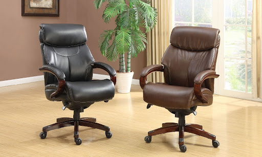 Перетяжка кожаного кресла: новая жизнь вашей любимой мебели
